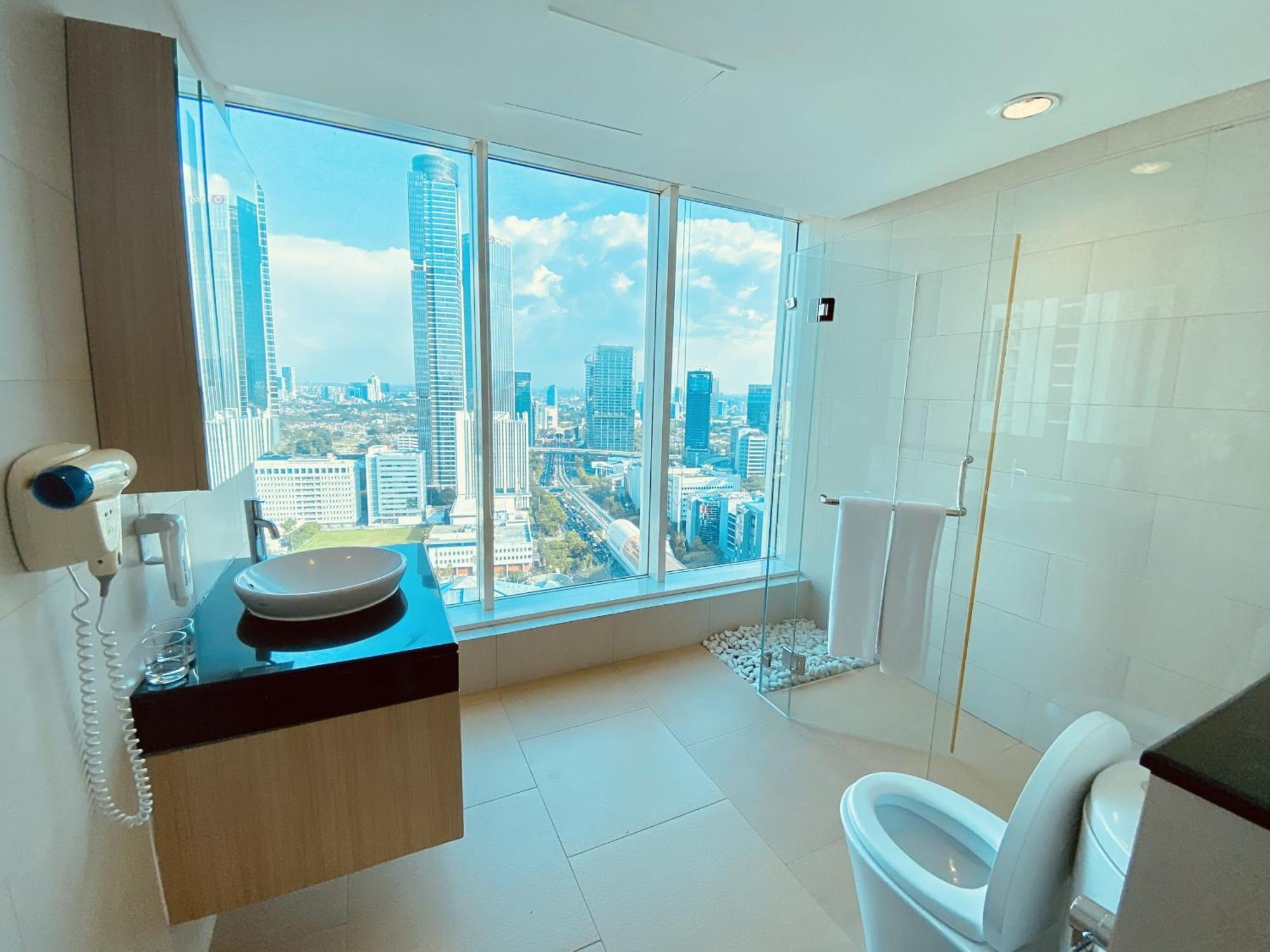 The H Tower Rasuna Suites Kuningan Jakarta By Villaloka Eksteriør billede