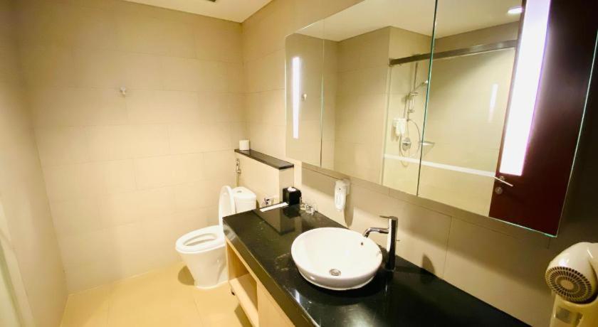 The H Tower Rasuna Suites Kuningan Jakarta By Villaloka Eksteriør billede